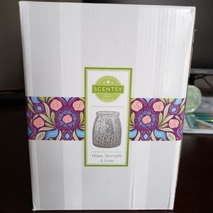 Scentsy wax warmer